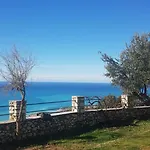 Filoxenia Appartamento Palasë